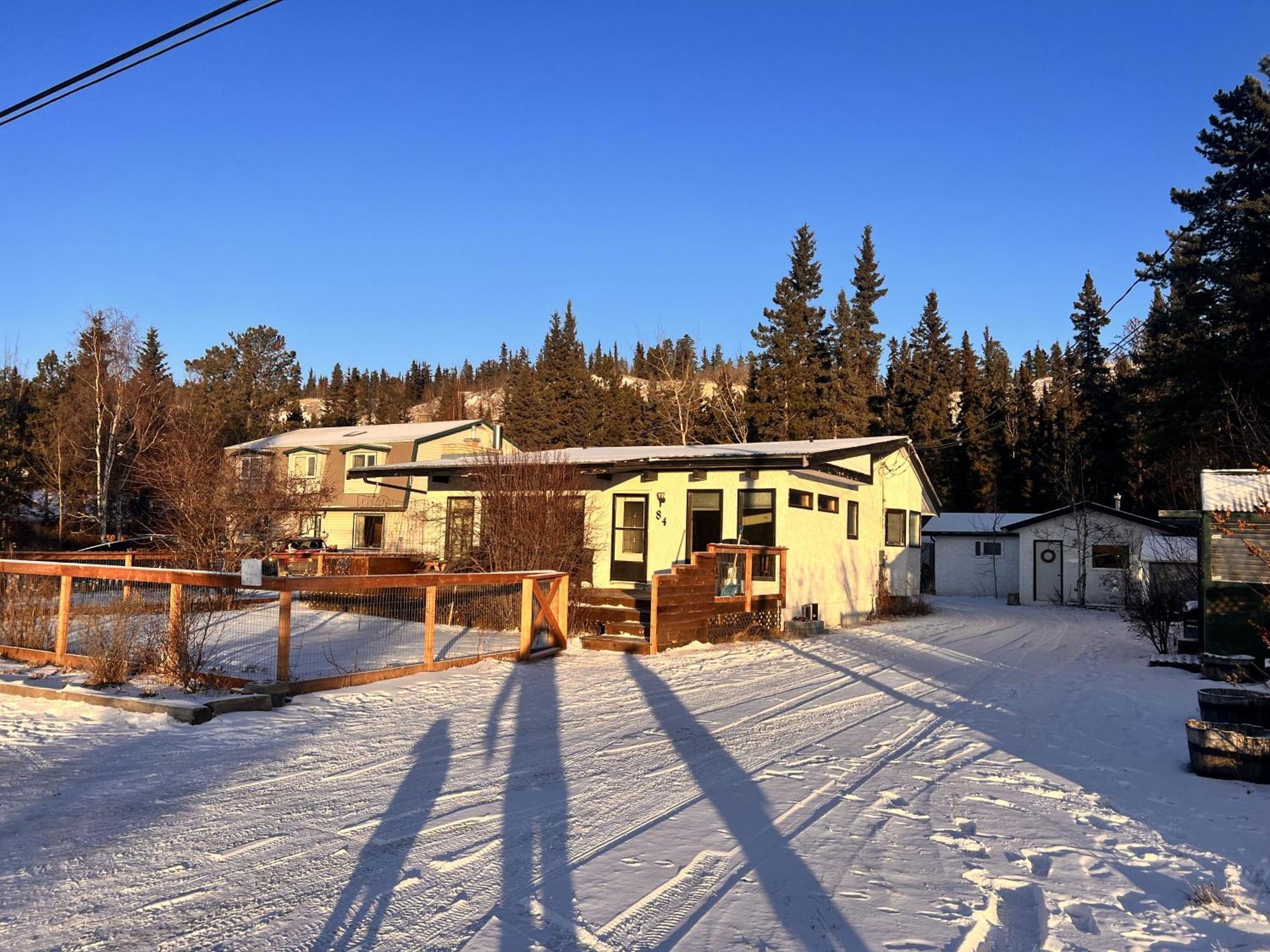 Whitehorse Home On The River Екстериор снимка